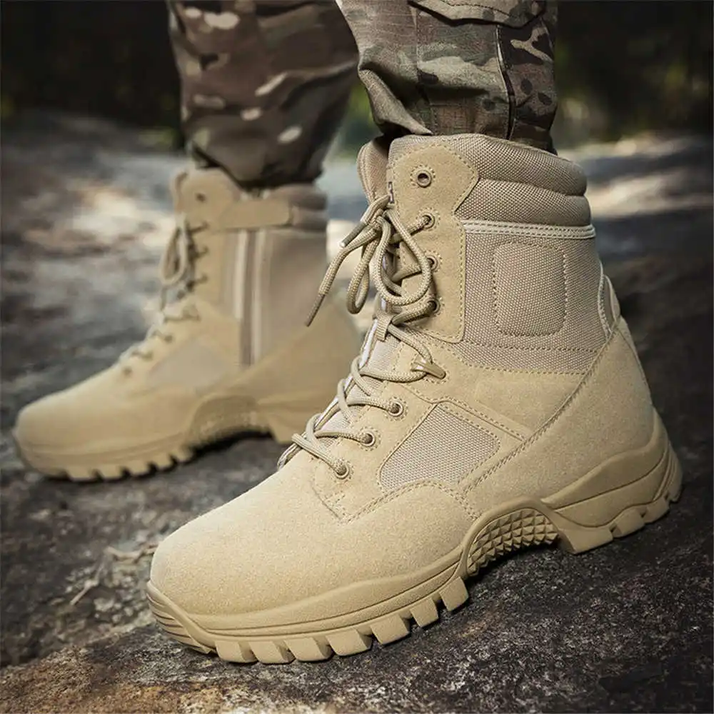 Rutschfeste Wanderstiefel aus  – Tech Accessories Wholesale Bewertung und Preis